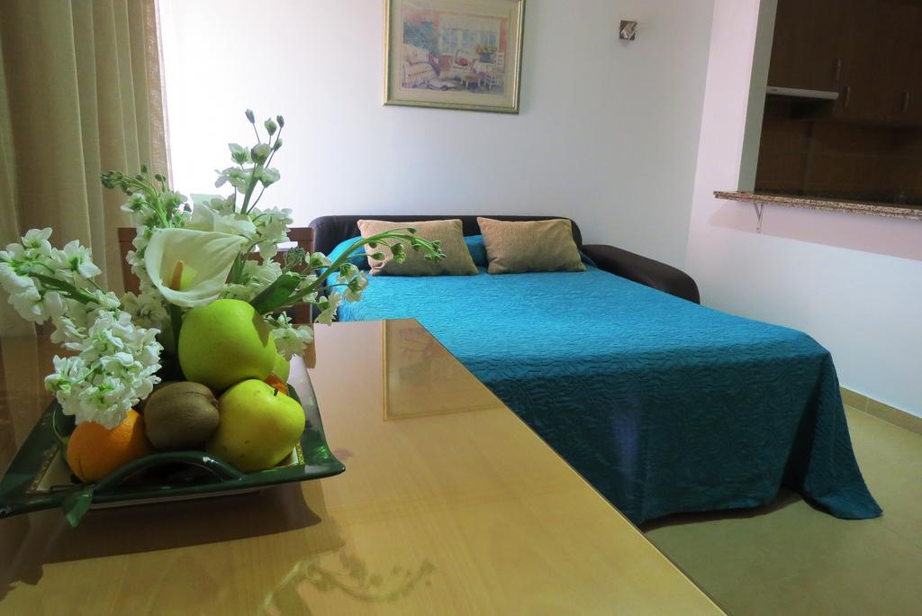 Apartamentos Turisticos Las Yucas Торре-дель-Мар Экстерьер фото