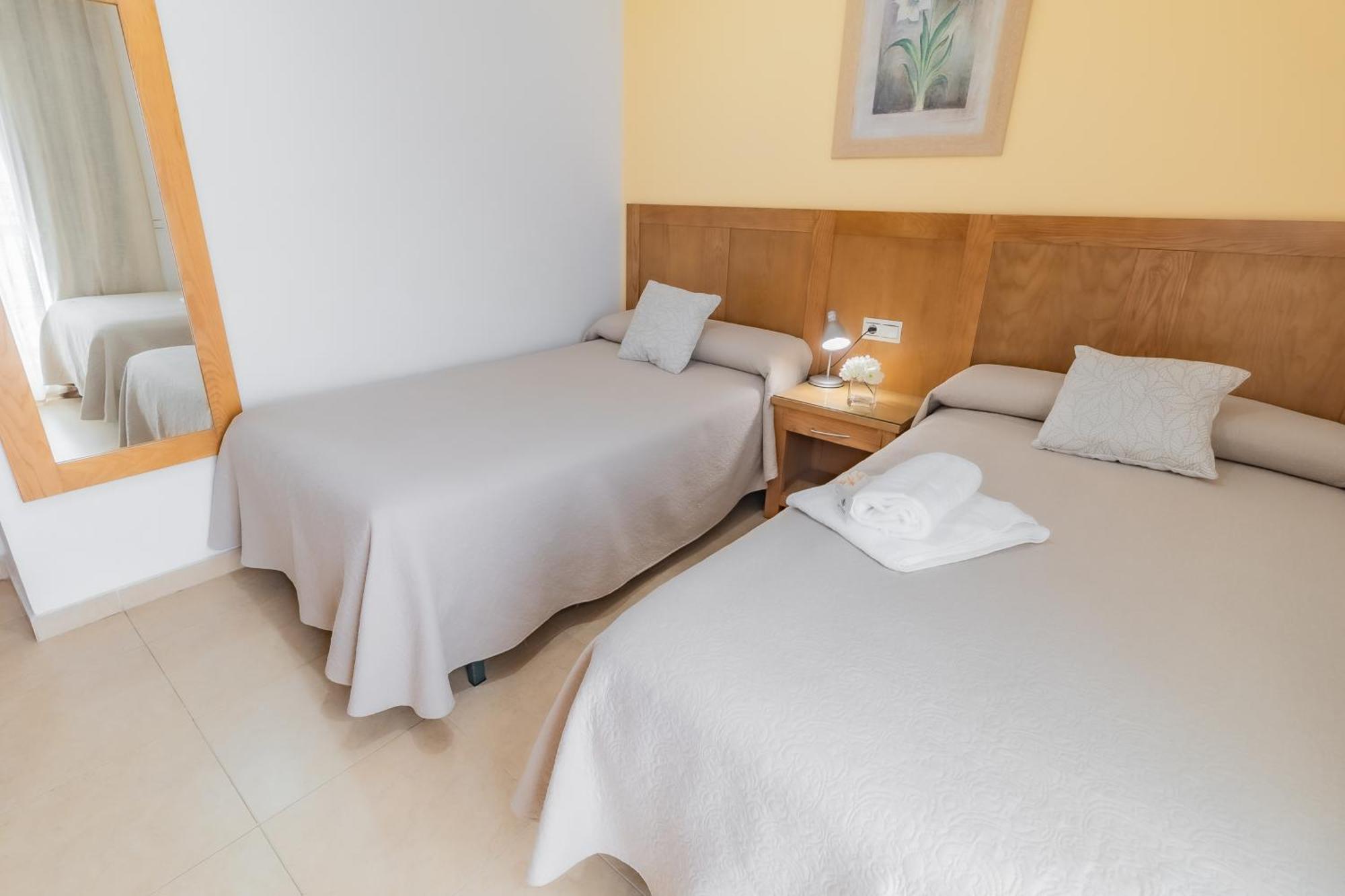 Apartamentos Turisticos Las Yucas Торре-дель-Мар Экстерьер фото