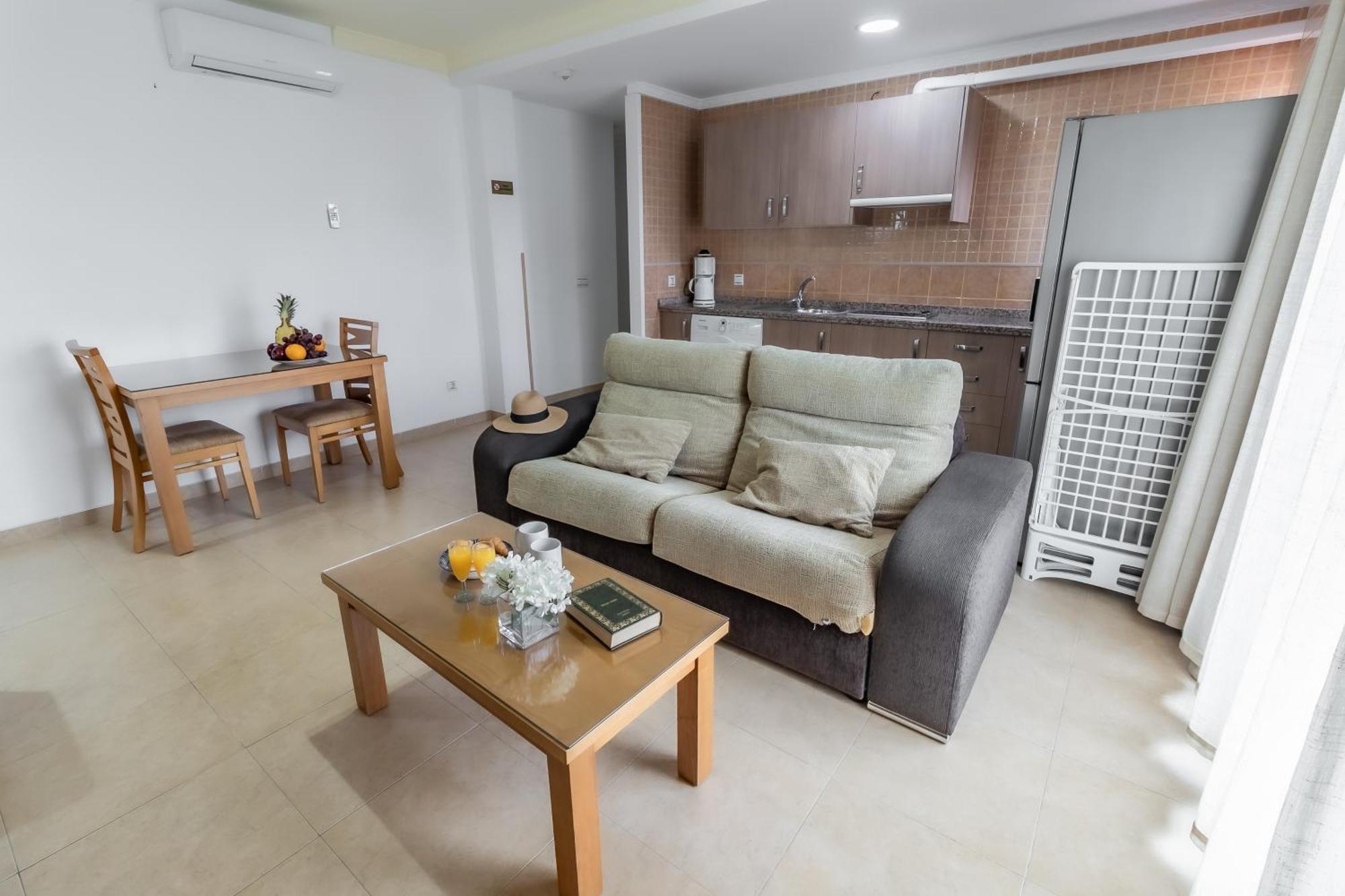 Apartamentos Turisticos Las Yucas Торре-дель-Мар Экстерьер фото